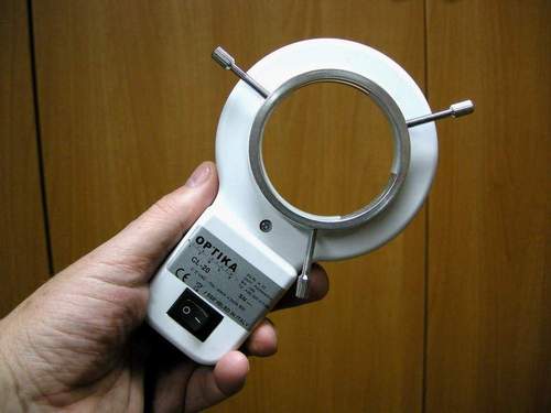 05-Dorso dell illuminatore annulare al neon Geoptic Primary 220 VAC.jpg